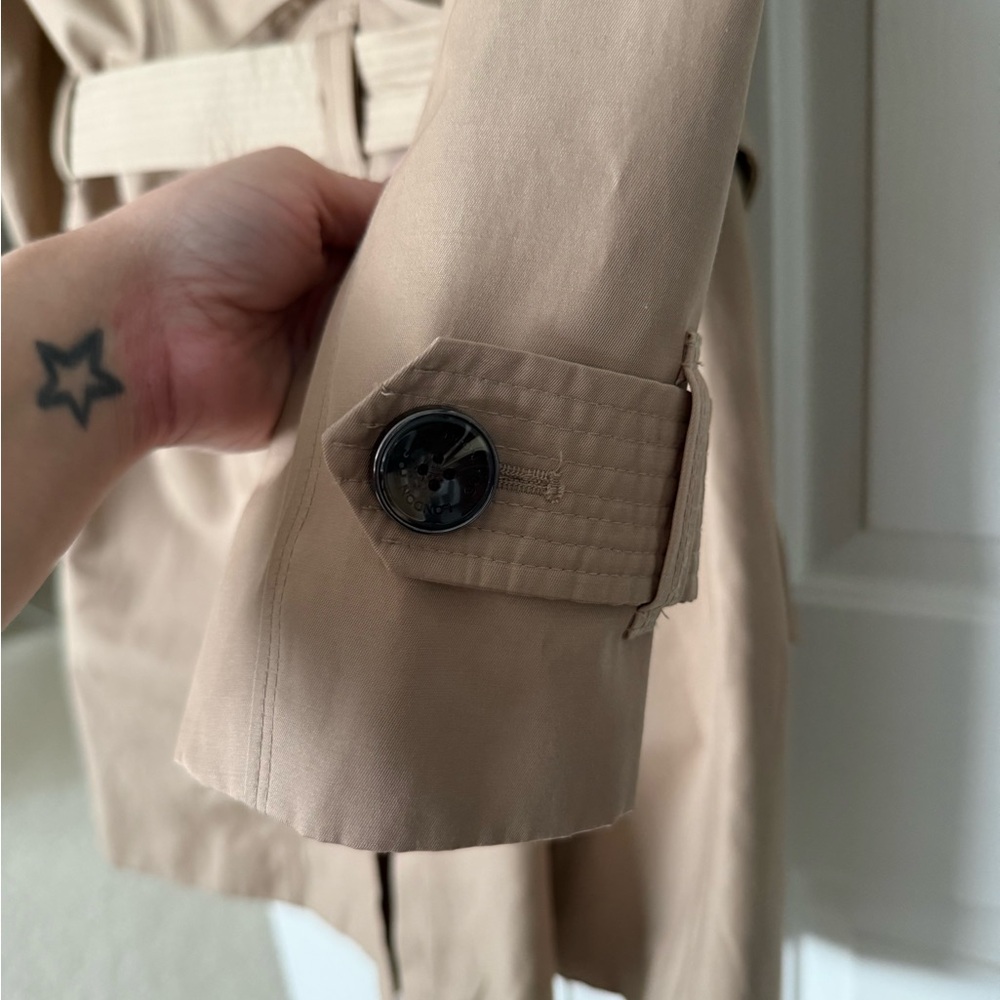 London Fog Classic Tan Double-Breasted Trench Coat - Picture 9 of 10